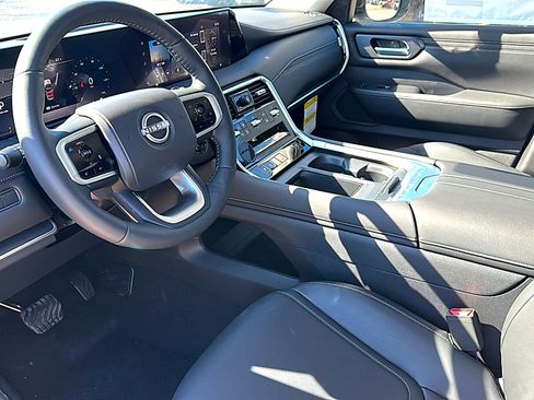 New 2025 Nissan Armada SV image 9