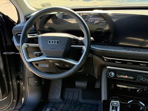 Used 2025 Audi Q5 Premium w/ Convenience Package AWD/4WD image 19