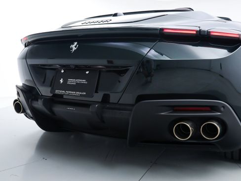Certified 2025 Ferrari Roma Spider RWD image 19