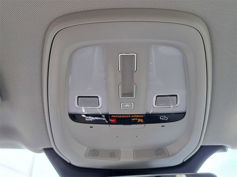 Used 2024 Volvo XC90 B5 Plus w/ Protection Package image 18