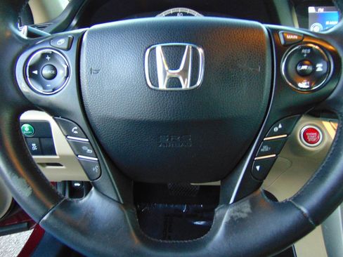 Used 2013 Honda Accord Touring image 20