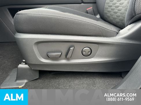 Certified 2025 Nissan Pathfinder SV w/ SV Premium Package image 27