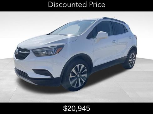 Certified 2022 Buick Encore Preferred w/ Safety Package AWD/4WD image 3