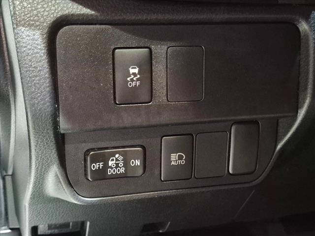 Certified 2022 Toyota Tacoma SR5 AWD/4WD image 13