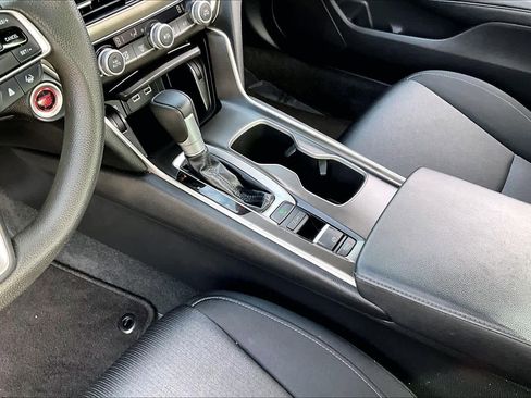 Used 2021 Honda Accord LX image 16