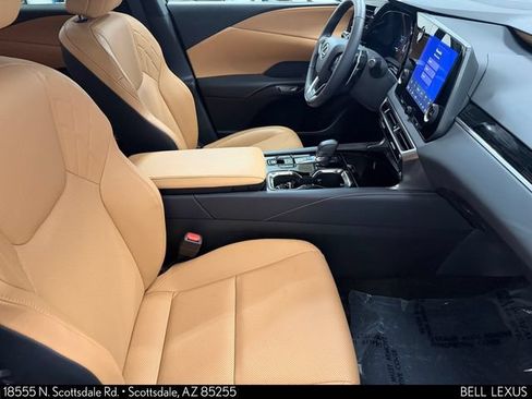 Used 2025 Lexus RX 350 FWD w/ Accessory Package image 11