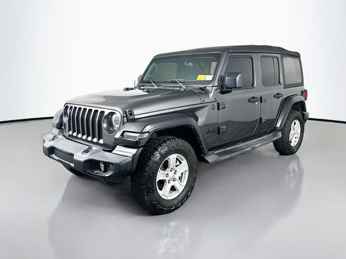 Used 2022 Jeep Wrangler Unlimited Sport AWD/4WD image 3