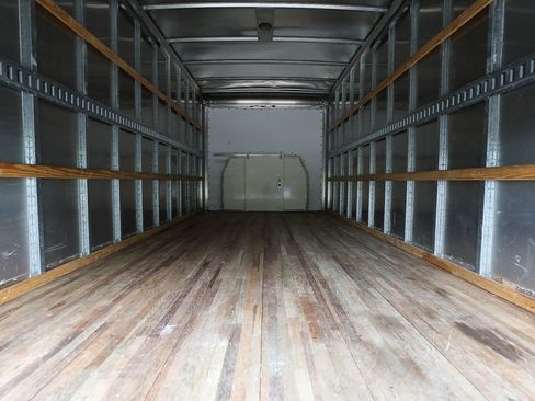Used 2023 Ford E-450 and Econoline 450 Super Duty w/ Power Windows & Locks Group RWD image 7