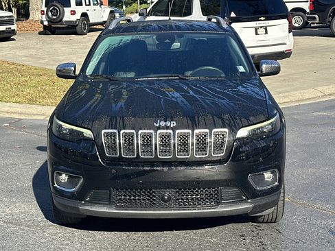 Used 2021 Jeep Cherokee Limited image 2