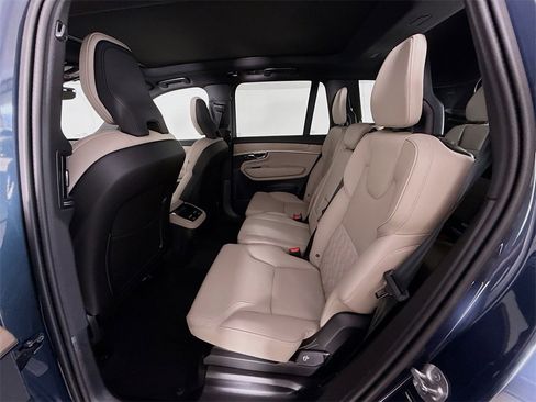 New 2026 Volvo XC90 B6 Core w/ Protection Package image 24