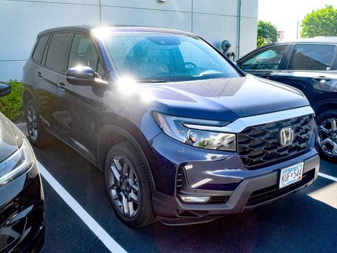 Used 2023 Honda Passport EX-L image 4