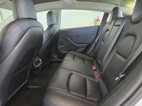 Used 2021 Tesla Model 3 Standard Range Plus RWD image 24