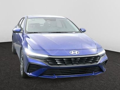 Used 2024 Hyundai Elantra Limited
