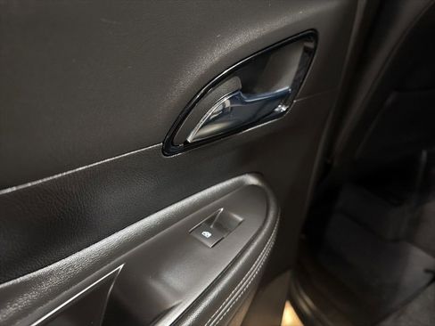 Used 2018 Buick Encore Sport Touring image 30