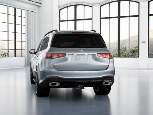 New 2026 Mercedes-Benz GLS 580 4MATIC image 38