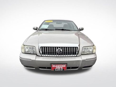 Used 2010 Mercury Grand Marquis LS RWD image 2