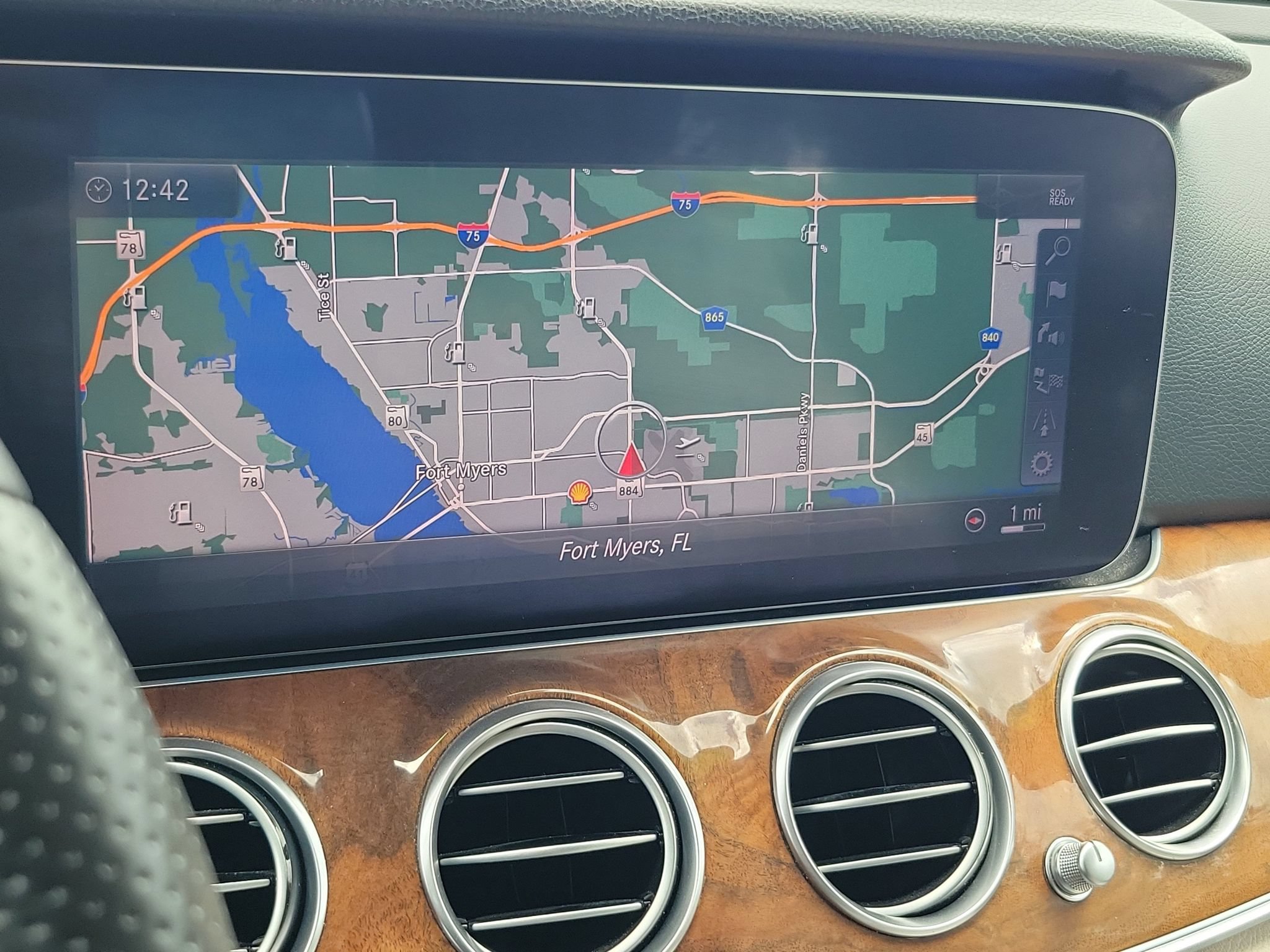 Used 2018 Mercedes-Benz E 300 image 27