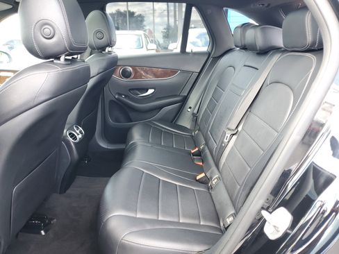 Used 2017 Mercedes-Benz GLC 300 4MATIC image 28