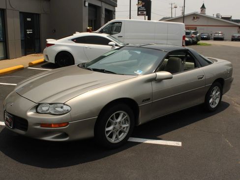 Used 2001 Chevrolet Camaro Z28 w/ Preferred Equipment Group 2 RWD image 1