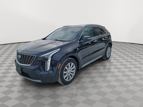 Used 2023 Cadillac XT4 Premium Luxury image 4