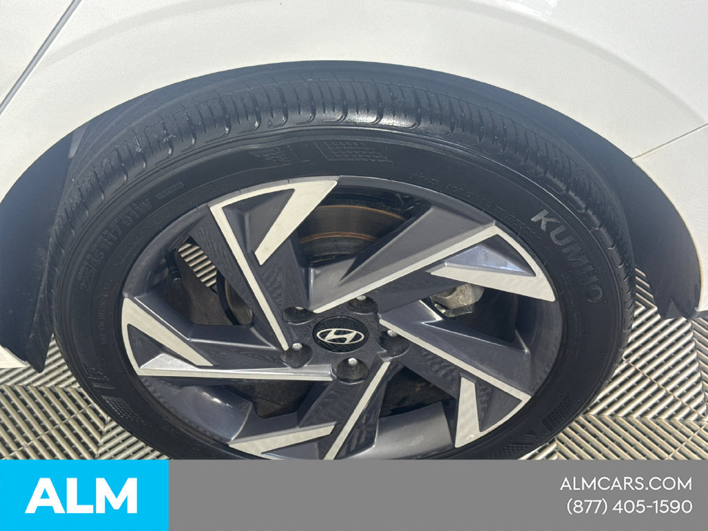 Used 2025 Hyundai Elantra Sport FWD image 22