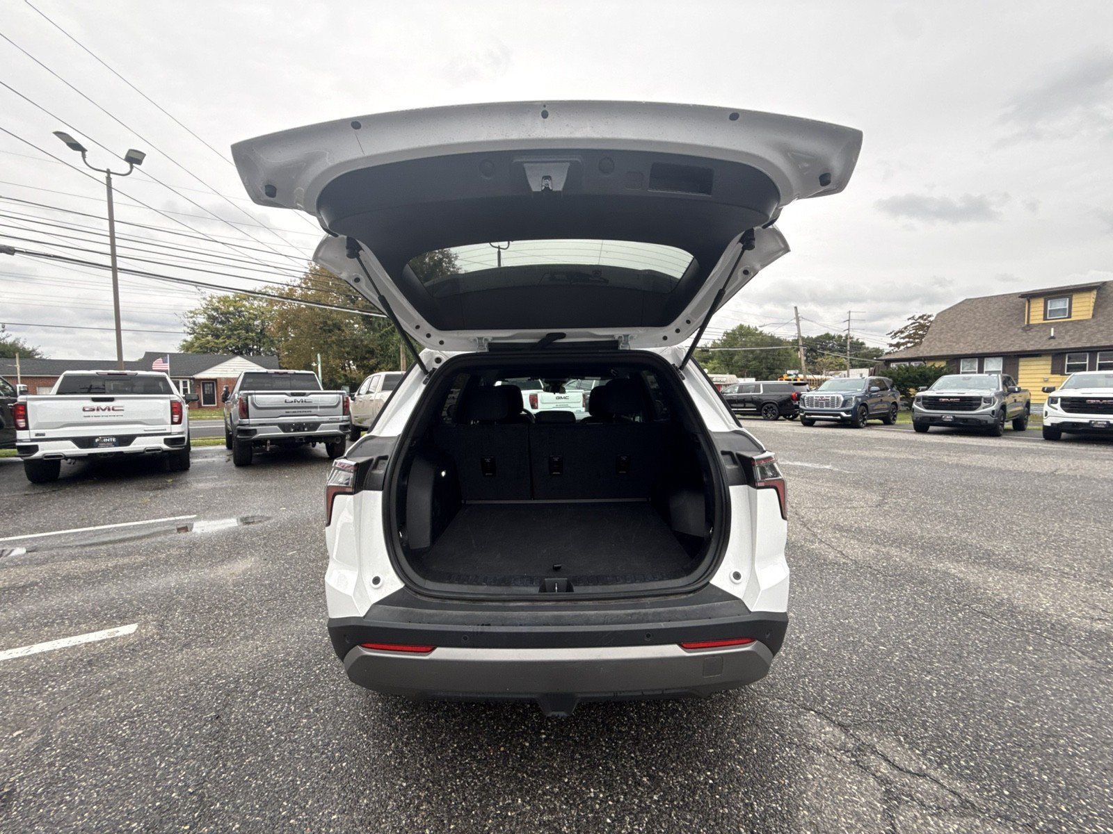Used 2026 Chevrolet Equinox LT FWD image 29
