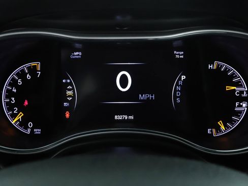 Used 2015 Jeep Grand Cherokee Altitude image 9