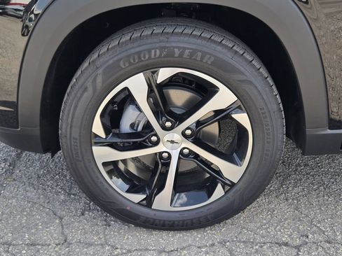 New 2026 Chevrolet Trax RS w/ Driver Confidence Package FWD image 14