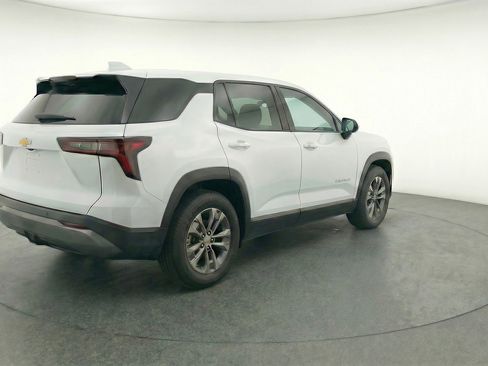 Used 2025 Chevrolet Equinox LT image 9