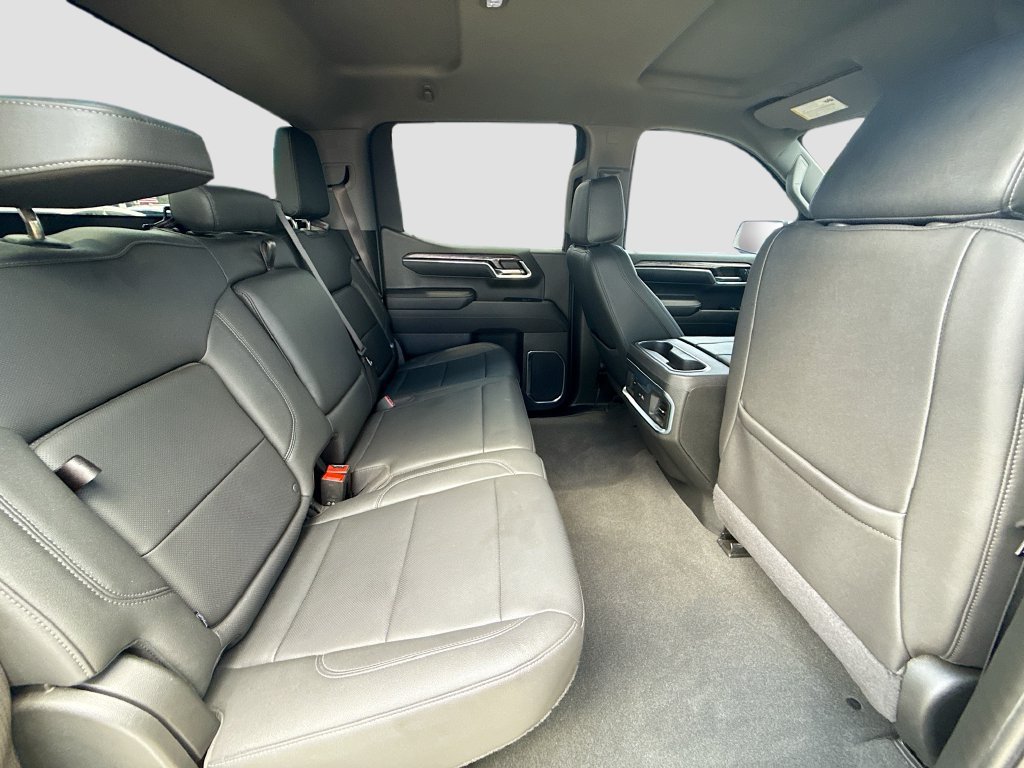 Used 2024 Chevrolet Silverado 1500 LTZ RWD image 28