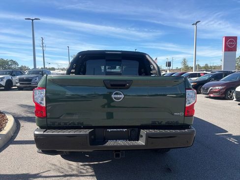 Certified 2024 Nissan Titan SV w/ SV Bronze Edition Package image 6
