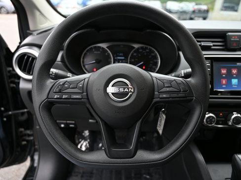 Used 2025 Nissan Versa S FWD image 16