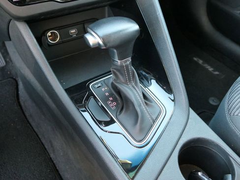 Used 2022 Kia Niro LXS image 23