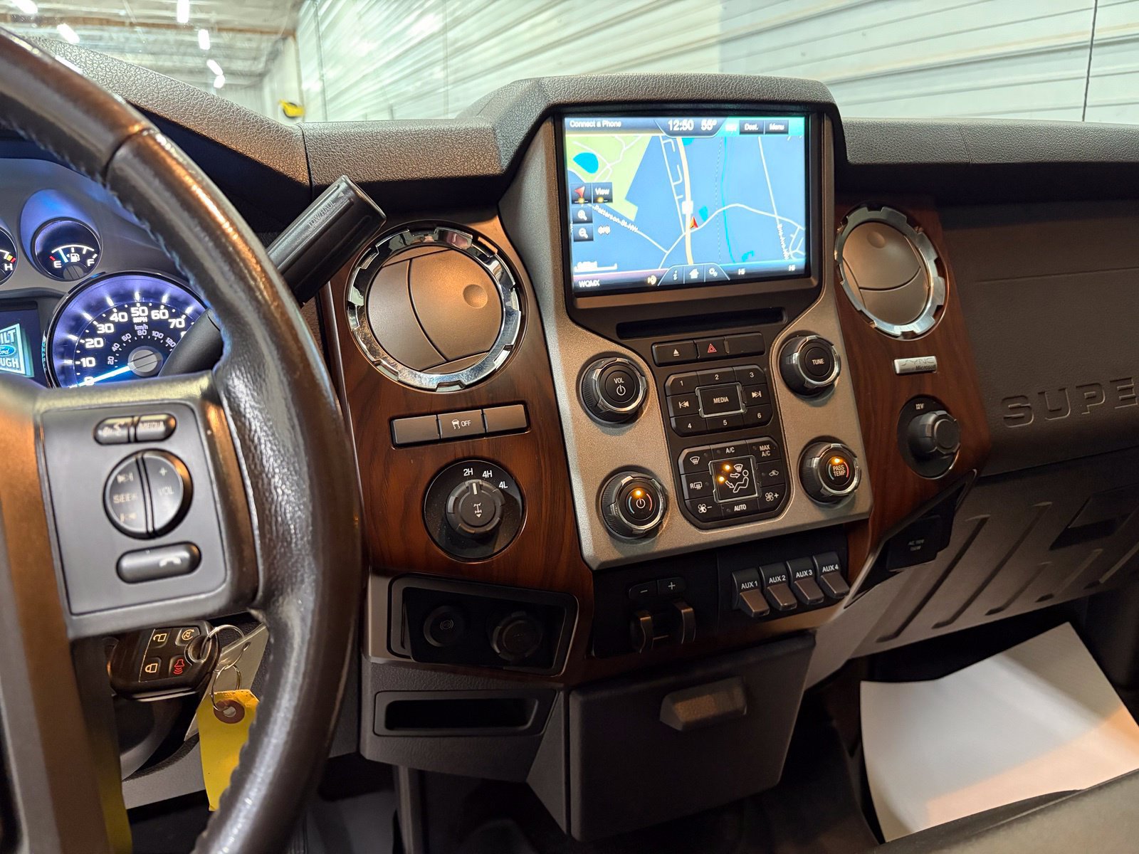 Used 2015 Ford F250 Lariat w/ Lariat Ultimate Package AWD/4WD image 22