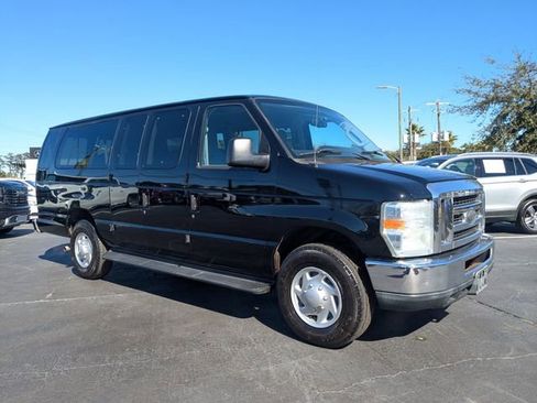 Used 2014 Ford E-350 and Econoline 350 XLT image 2