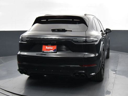 Used 2023 Porsche Cayenne GTS image 32