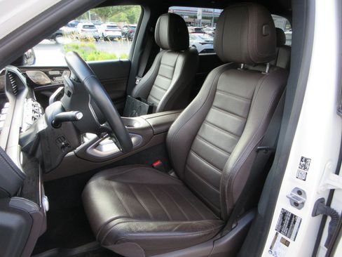 Used 2022 Mercedes-Benz GLS 450 4MATIC image 21