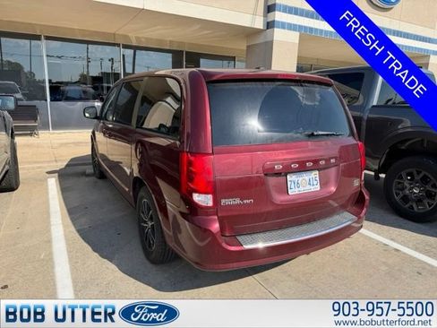 Used 2019 Dodge Grand Caravan GT FWD image 3
