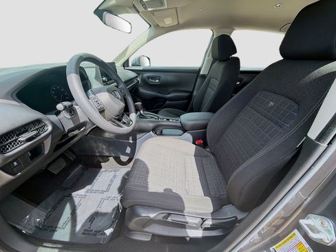 Certified 2023 Honda HR-V LX image 18