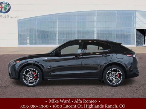 New 2025 Alfa Romeo Stelvio Sprint image 2