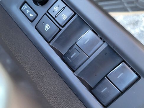 Used 2025 Toyota Tundra Limited image 19