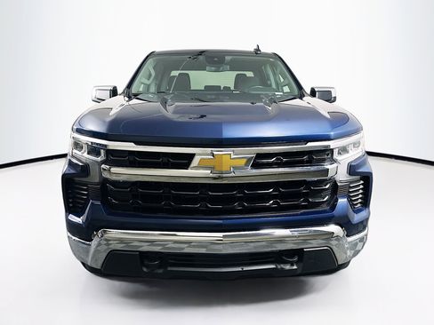 Used 2023 Chevrolet Silverado 1500 LT AWD/4WD image 2