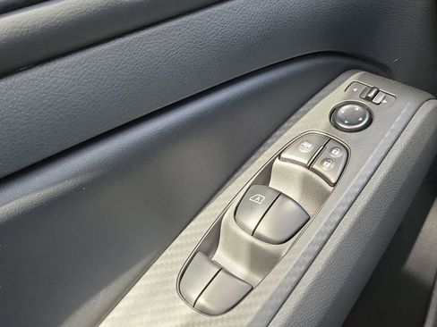 Used 2024 Nissan Altima 2.5 SV image 24