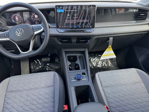 New 2025 Volkswagen Tiguan S image 14