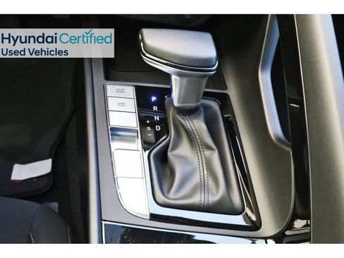 Certified 2025 Hyundai Elantra SEL image 28