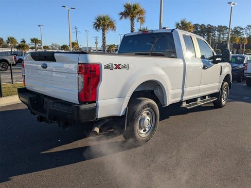 Used 2021 Ford F250 XL image 4