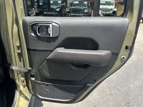 New 2026 Jeep Wrangler Unlimited Rubicon AWD/4WD image 17