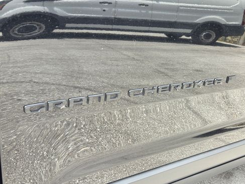 Used 2024 Jeep Grand Cherokee L Altitude RWD image 19