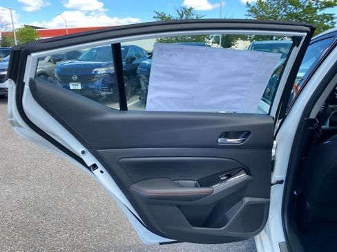 New 2025 Nissan Altima 2.5 SR image 21