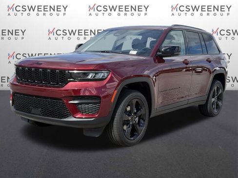 New 2025 Jeep Grand Cherokee Altitude image 1